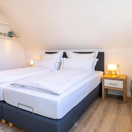 Strandfliederhaus Апартаменты Нордерней