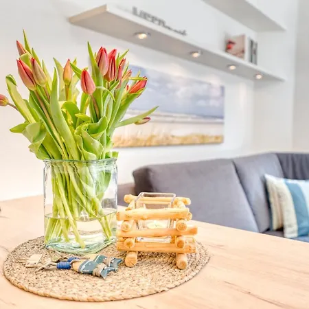 Strandfliederhaus 아파트 *